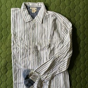 Casual long sleeve shirt